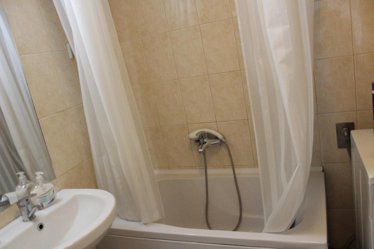 Two Bedroom Apartment Near Centre オフリド エクステリア 写真